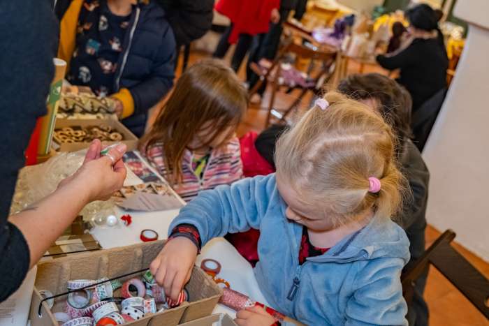 kreativni-jarmark-setrne-vanoce